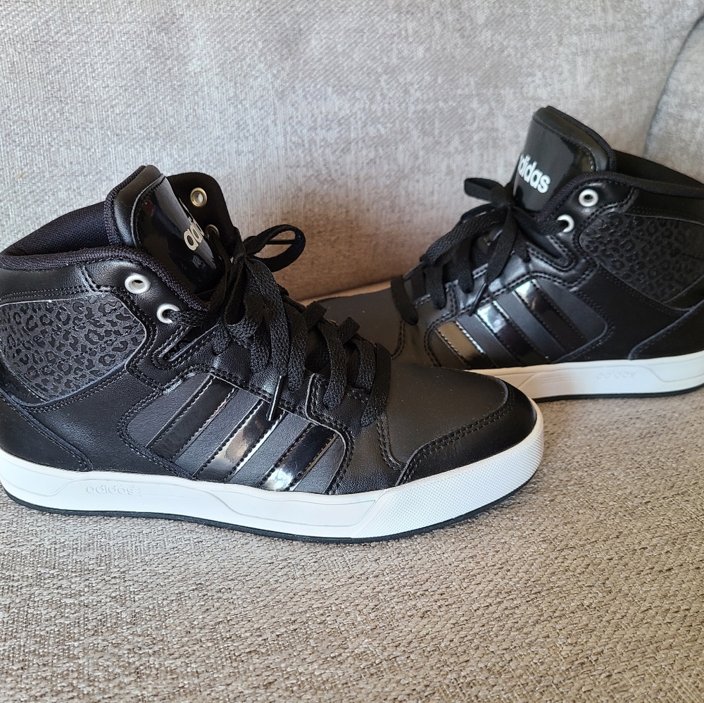 Adidas high-top retro